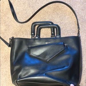 Mint Condition Black Matt & Nat Purse!